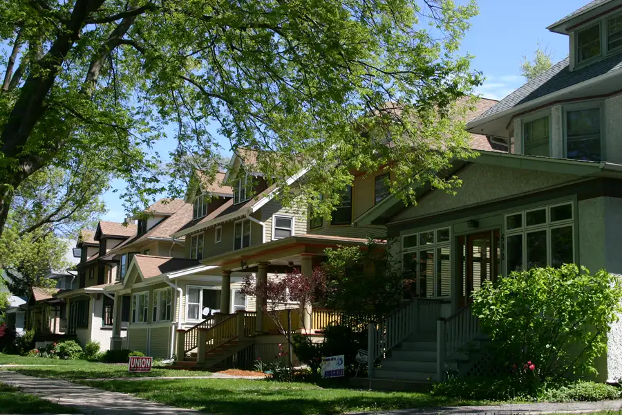 Oak Park, IL — a historic near-west suburb of tree-lined streets and Prairie School homes served by AirFresh Inc.