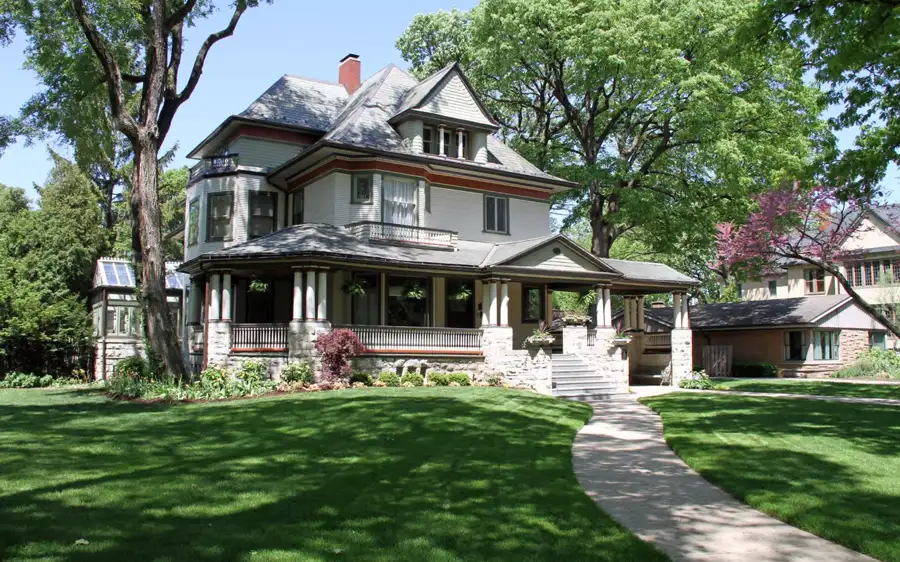 Park Ridge, IL — a tree-lined suburb of historic homes near O'Hare served by AirFresh Inc.