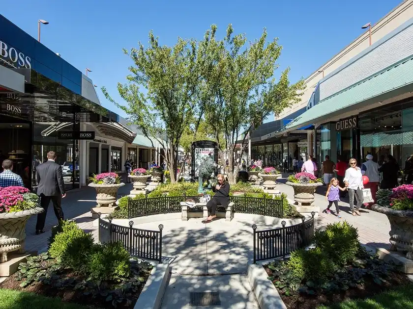 Skokie, IL — a diverse village of postwar brick bungalows and ranches just north of Chicago, served by AirFresh Inc.